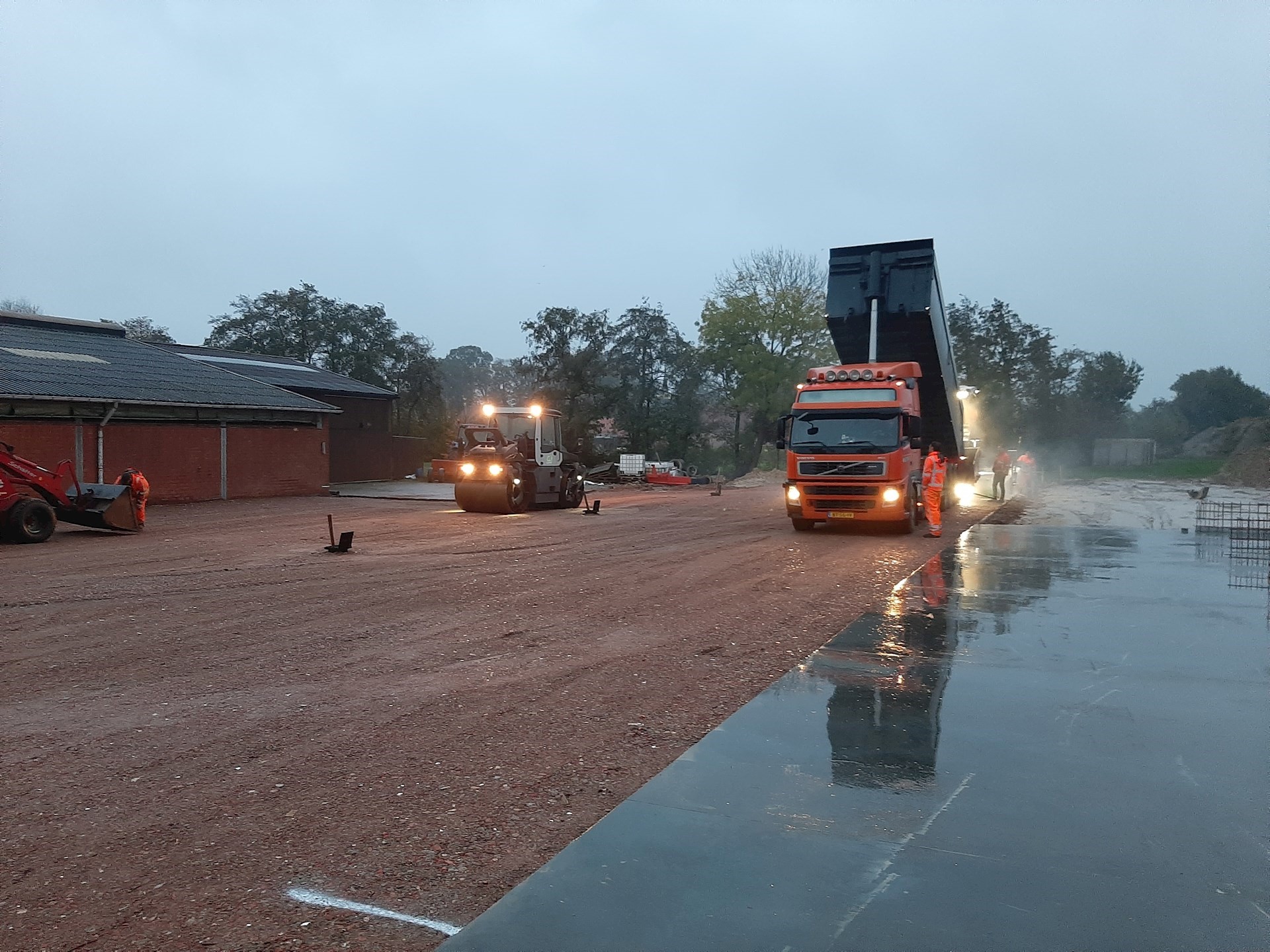 Asfalteren van erf
